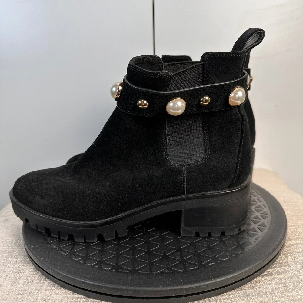 Karl Lagerfeld Paris Wmns‎ 7M Black Suede Pearl Embellished Chelsea Boots Luxury